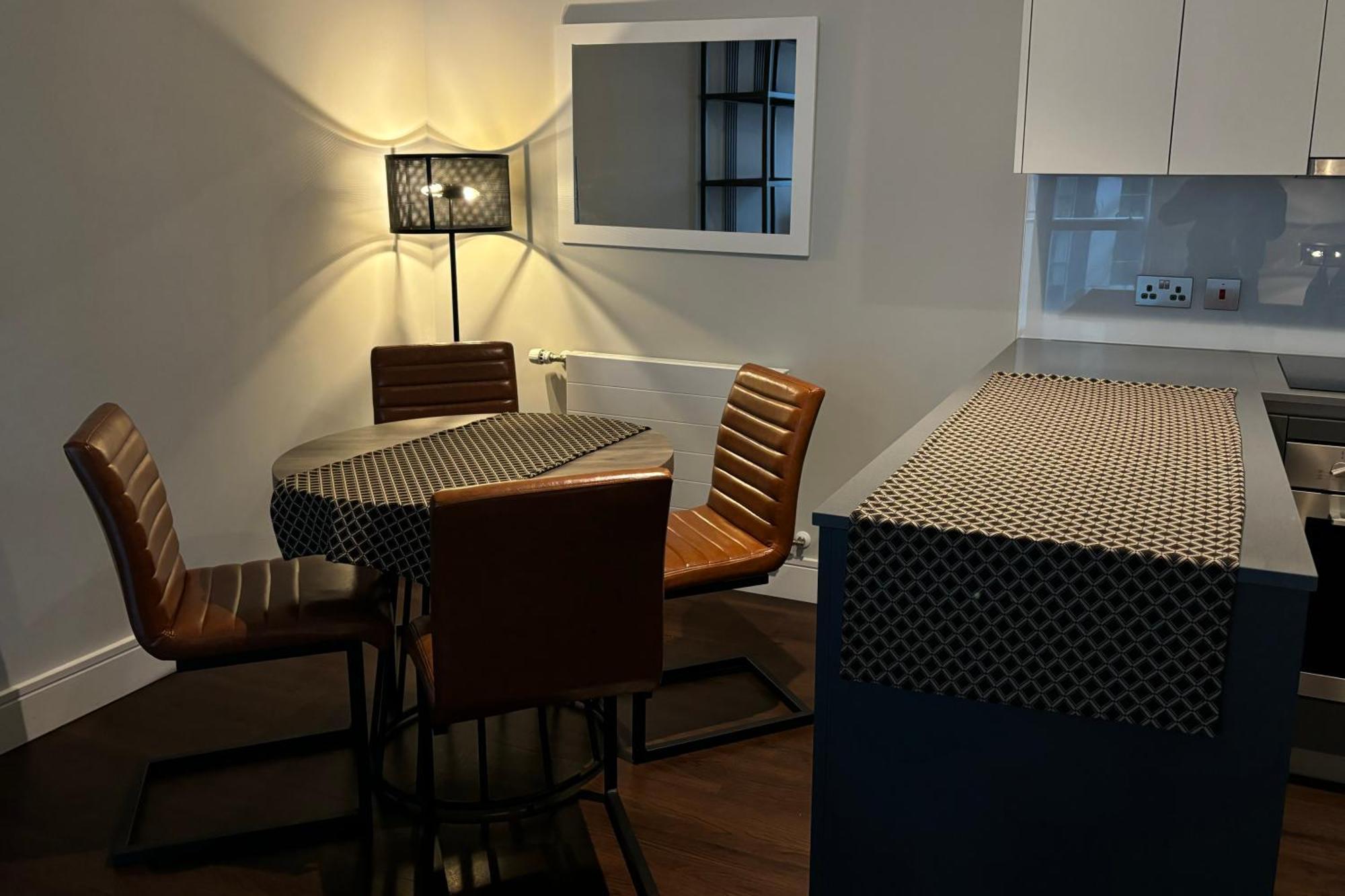 شقة Collection No9 Harbour Way لندن المظهر الخارجي الصورة